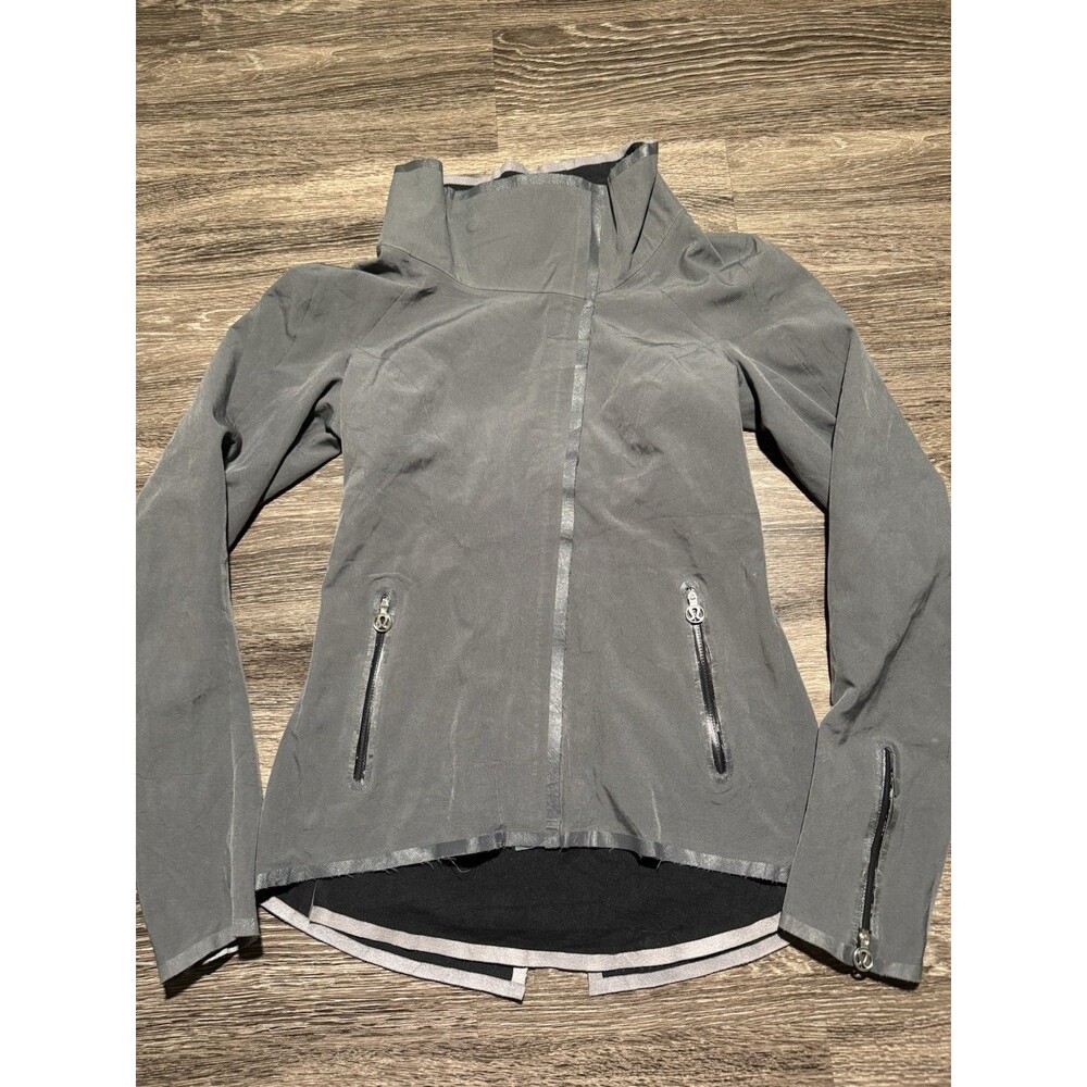 Lulu Lemon Jacket Size 6 Gray